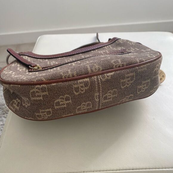 Dooney & Bourke Pouchette bag - Picture 4 of 8